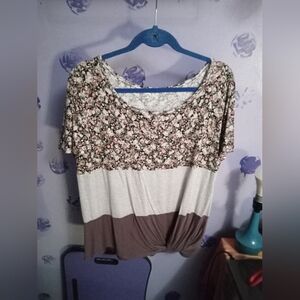 24/7 Maurices Floral Top